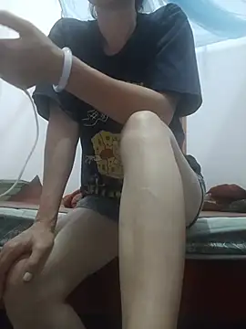 Snapshot of Bong_Hoa chatting on July 21, 11:51 pm Bong Hoa online show from July 21, 11:51 pm