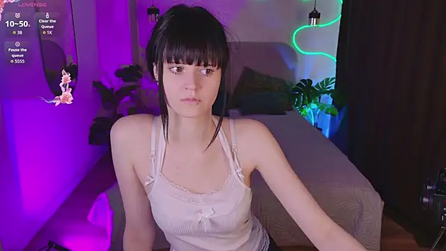 Snapshot of Michelle_Rain chatting on July 7, 8:51 am Michelle Rain online show from July 7, 8:51 am
