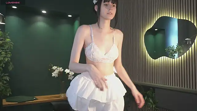 Snapshot of Michelle_Rain chatting on July 12, 11:45 am Michelle Rain online show from July 12, 11:45 am