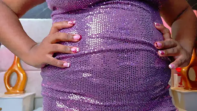 EbonyHenner online show from June 19, 11:58 am