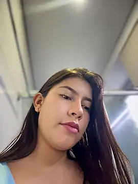 Snapshot of Saracalderon chatting on July 27, 10:06 pm Saracalderon online show from July 27, 10:06 pm