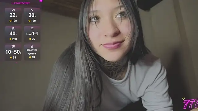 Snapshot of isasaenz_ chatting on July 16, 3:12 am isasaenz online show from July 16, 3:12 am