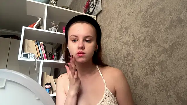 Mollybeans online show from June 24, 3:11 pm
