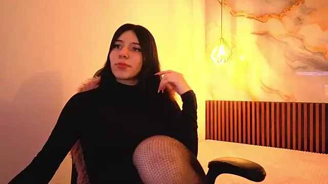 MadissonLewis1 online show from July 21, 3:36 pm