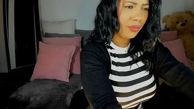 NicolePasqualott online show from February 5, 9:07 pm