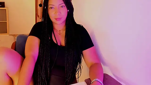 NicolePasqualott online show from October 19, 7:47 pm