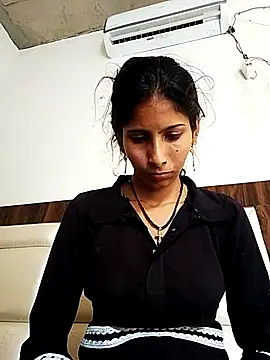 cutiegirlll online show from July 2, 4:07 am