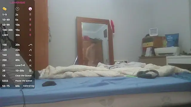 Snapshot of Cartisso chatting on June 22, 8:39 pm Cartisso online show from June 22, 8:39 pm
