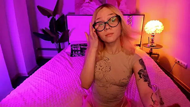 Amely 18 online show from June 16, 4:04 am