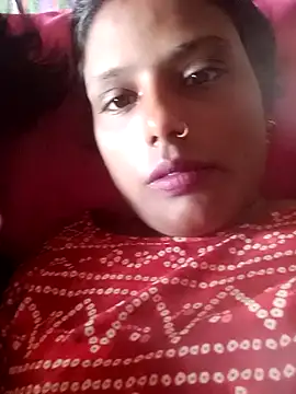 Your modelrani online show from August 4, 9:23 am