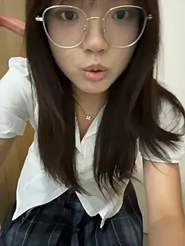 Snapshot of ela_sisi chatting on July 21, 1:46 pm ela sisi online show from July 21, 1:46 pm