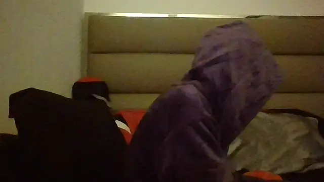 Opal Rainbow online show from December 2, 5:02 am