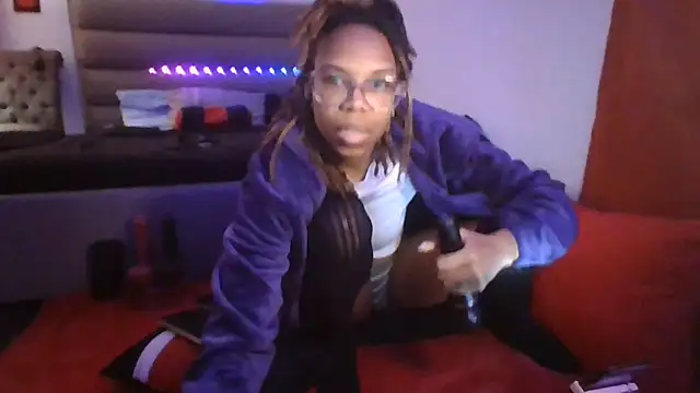 Snapshot of Opal_Rainbow chatting on March 21, 1:32 am Opal Rainbow online show from March 21, 1:32 am