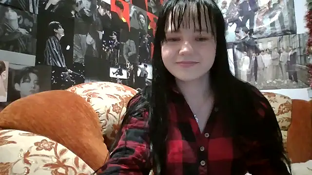 Snapshot of LittilePrincess chatting on June 19, 8:45 pm LittilePrincess online show from June 19, 8:45 pm