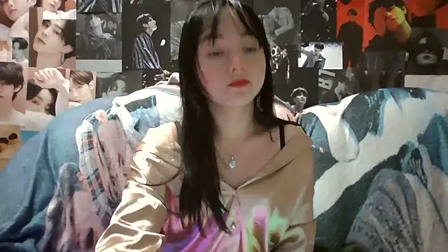 Snapshot of LittilePrincess chatting on July 23, 6:17 pm LittilePrincess online show from July 23, 6:17 pm