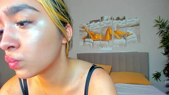 Snapshot of Barbara_Rogerss chatting on July 8, 9:25 am Barbara Rogerss online show from July 8, 9:25 am