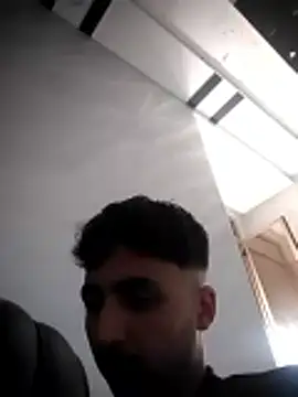 achraf31 online show from June 19, 3:49 pm