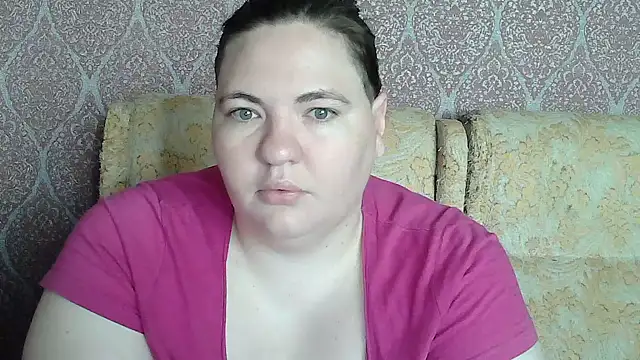 Snapshot of LizaDixon chatting on June 16, 5:54 am LizaDixon online show from June 16, 5:54 am
