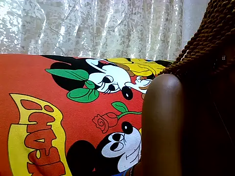 Prettybunnyy online show from June 19, 7:28 pm
