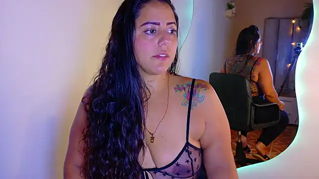 Snapshot of ShelyEvans__ chatting on July 30, 12:09 am ShelyEvans online show from July 30, 12:09 am