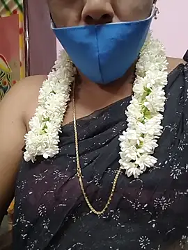 Snapshot of Tamilsexy35 chatting on July 15, 3:45 am Tamilsexy35 online show from July 15, 3:45 am