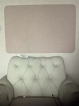 suki-22 online show from June 25, 7:13 am
