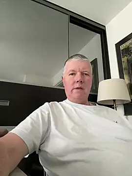 Snapshot of cumboy chatting on December 16, 12:49 pm cumboy online show from December 16, 12:49 pm