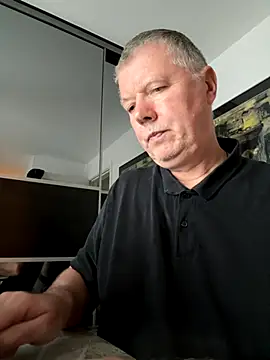 Snapshot of cumboy chatting on October 20, 4:18 pm cumboy online show from October 20, 4:18 pm