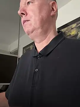 Snapshot of cumboy chatting on December 1, 11:26 am cumboy online show from December 1, 11:26 am