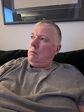 Snapshot of cumboy chatting on February 22, 12:01 am cumboy online show from February 22, 12:01 am