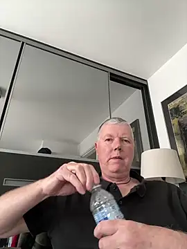 cumboy online show from May 18, 12:00 pm