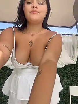 HoneyBunXXX online show from June 30, 1:56 pm