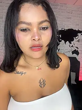 HoneyBunXXX online show from July 14, 1:17 pm