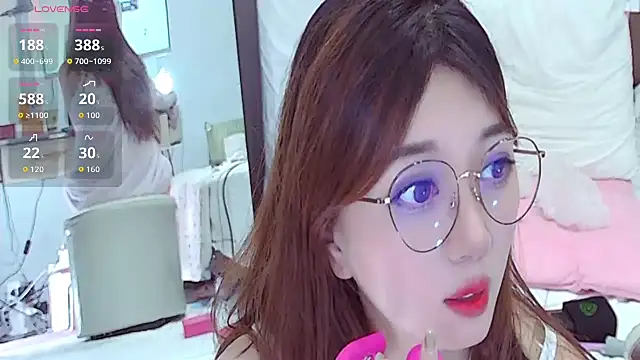 Snapshot of gouhun877586 chatting on June 18, 3:16 pm gouhun877586 online show from June 18, 3:16 pm