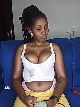 Snapshot of Holy_Virgin chatting on June 18, 5:06 pm Holy Virgin online show from June 18, 5:06 pm