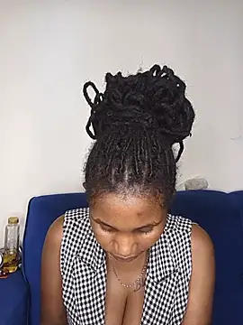 Snapshot of Holy_Virgin chatting on July 31, 12:59 pm Holy Virgin online show from July 31, 12:59 pm