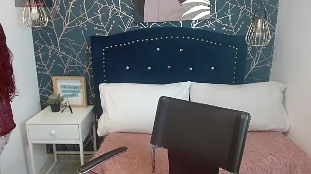 Snapshot of red_liia_tk chatting on July 23, 3:04 am red liia tk online show from July 23, 3:04 am