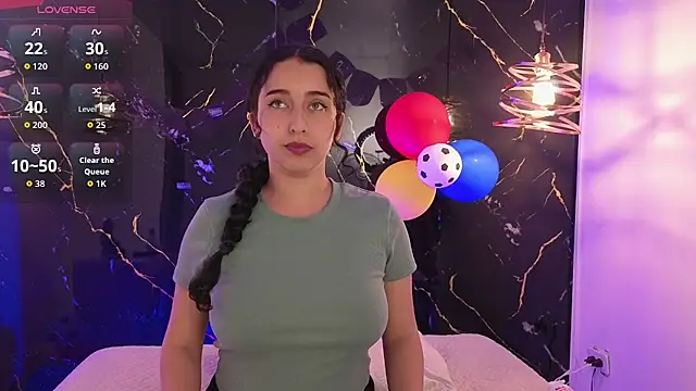 ZoeBlissX online show from July 7, 11:25 am