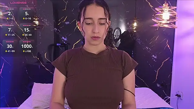ZoeBlissX online show from July 18, 11:47 am