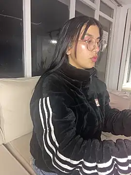 Snapshot of GabyLopez_Pink chatting on June 23, 3:15 am GabyLopez Pink online show from June 23, 3:15 am