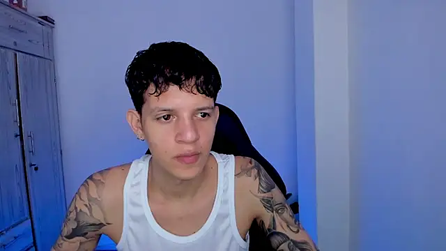 tylerrnova online show from July 20, 3:54 am