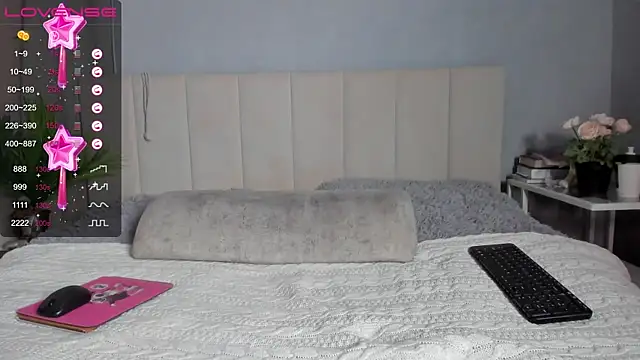 MissMiaTv online show from December 14, 3:51 am