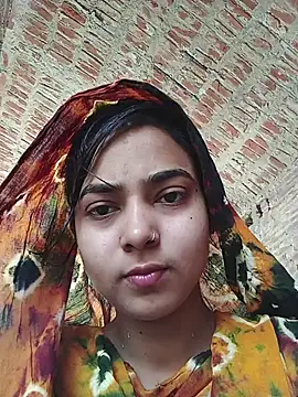 Snapshot of Simran_143 chatting on June 19, 4:06 am Simran 143 online show from June 19, 4:06 am