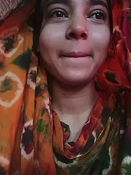 Snapshot of Simran_143 chatting on July 14, 3:55 am Simran 143 online show from July 14, 3:55 am