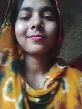 Snapshot of Simran_143 chatting on August 3, 4:33 am Simran 143 online show from August 3, 4:33 am