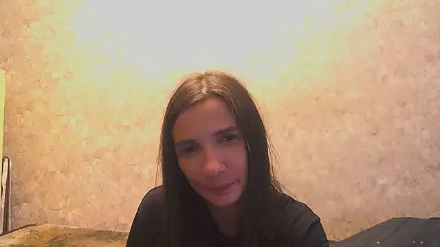Snapshot of Alison_Wale chatting on August 8, 7:43 am Alison Wale online show from August 8, 7:43 am