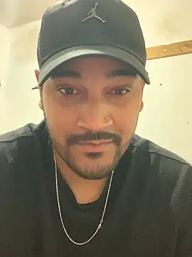Snapshot of wandinho13 chatting on June 17, 1:23 pm wandinho13 online show from June 17, 1:23 pm