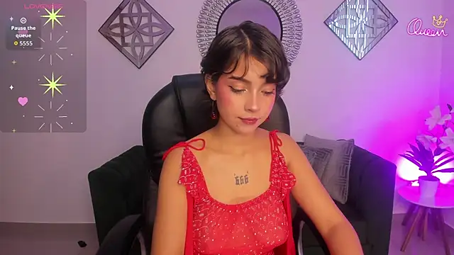 Honeyy Taylor online show from June 24, 12:48 pm