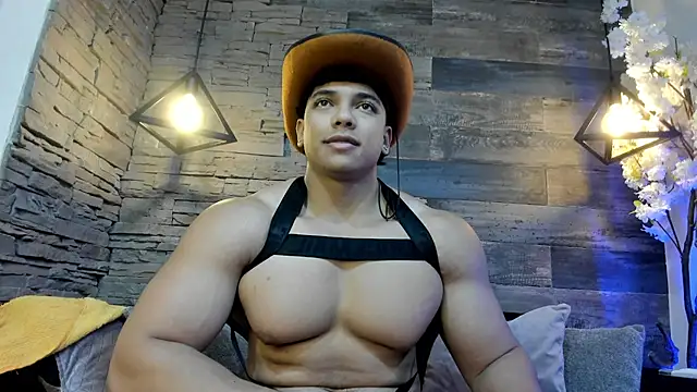 Snapshot of JacobStonne chatting on July 21, 12:18 pm JacobStonne online show from July 21, 12:18 pm