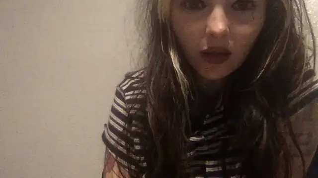 Snapshot of Alexnightcat chatting on June 18, 11:31 pm Alexnightcat online show from June 18, 11:31 pm